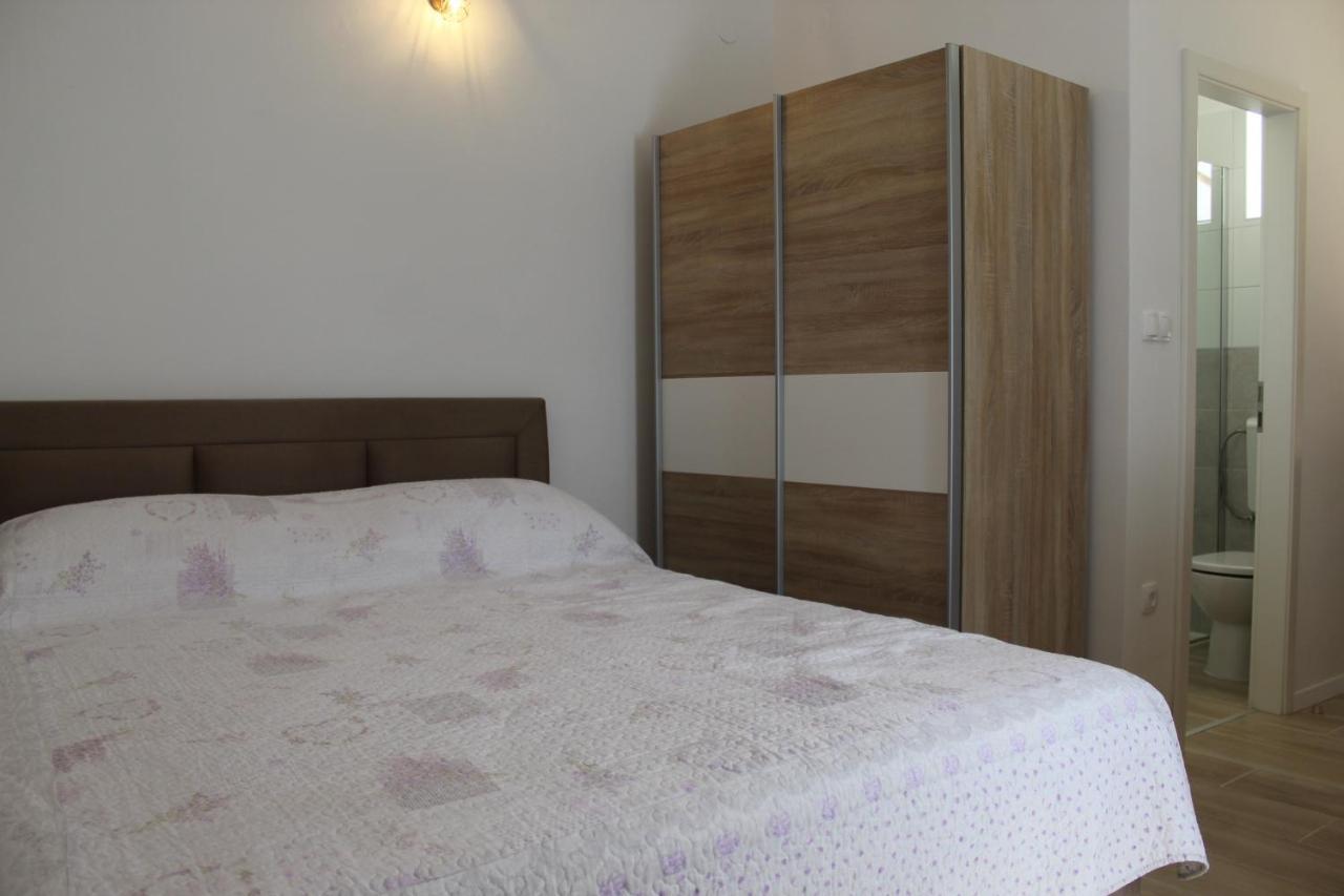 Apartments Kekel Biograd Na Moru Exterior foto